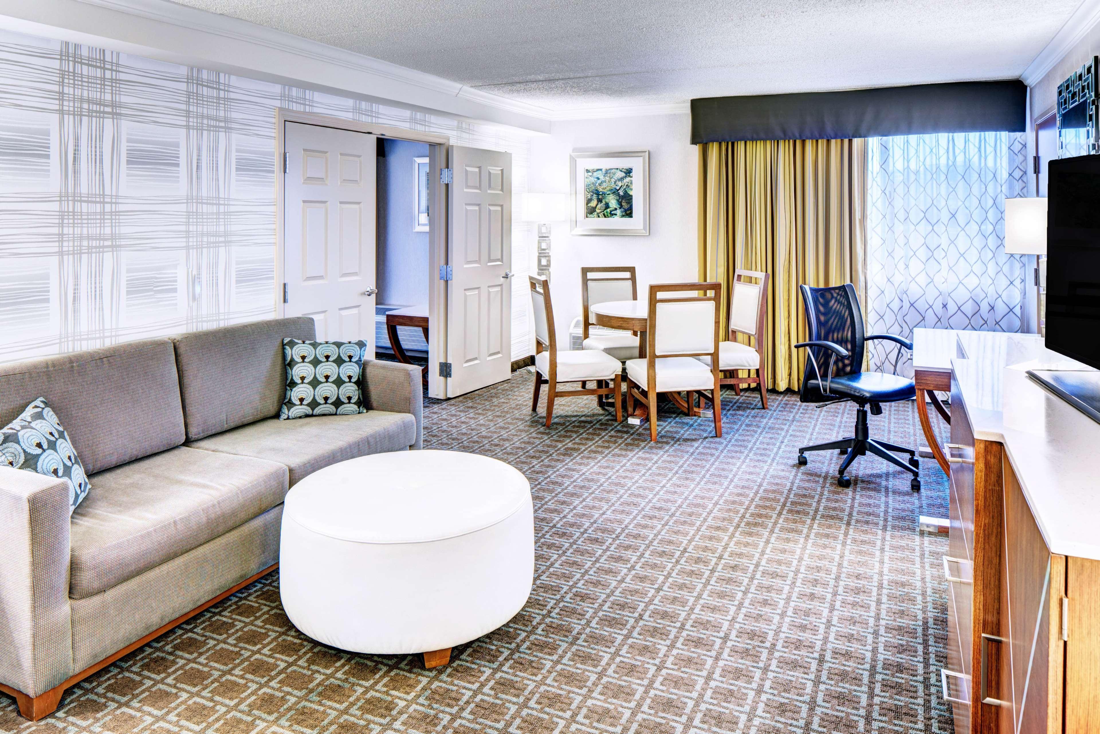 Hotel Doubletree By Hilton Madison Downtown Exteriér fotografie